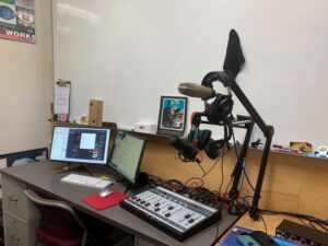 13.-Broad-Cast-Room